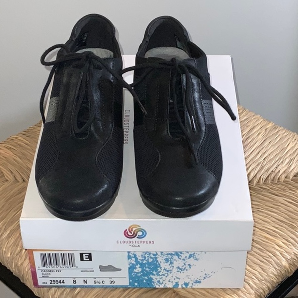 CLARKS CLOUDSTEPPERS Caddell Fly Wedges NWT Black 8 Narrow